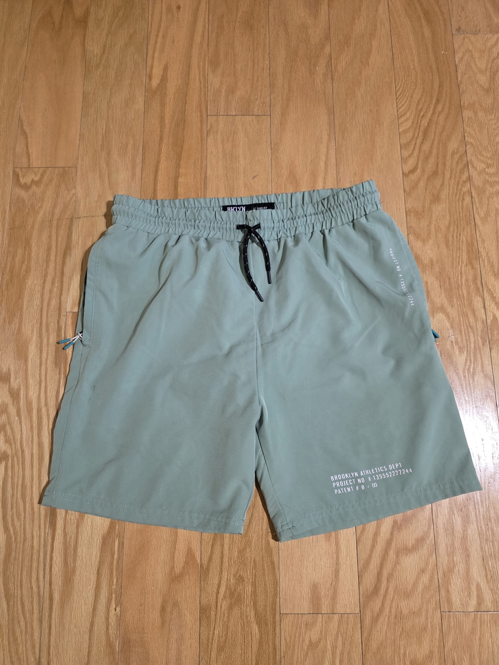 Men's Athletic Drawstring Shorts in Sage Green Size Large